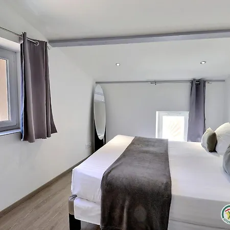 Les De Samoyas L'armu Apartment Savas